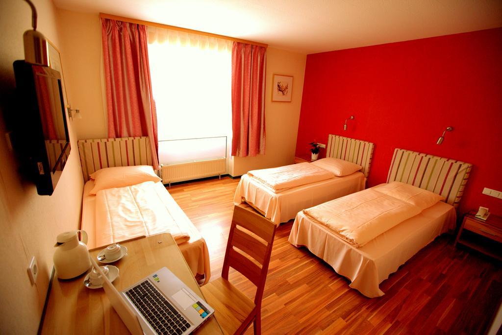 Airport Hotel Walldorf Mörfelden-Walldorf Екстериор снимка