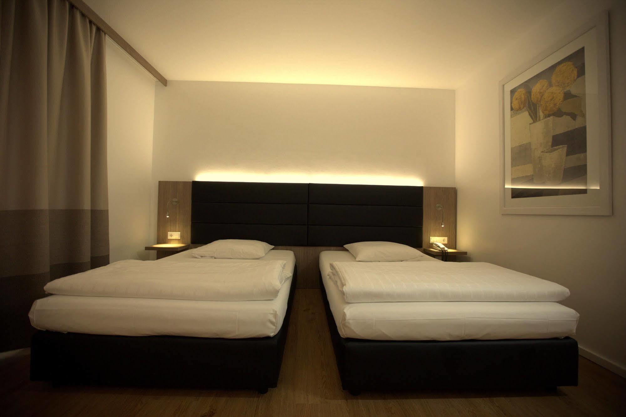 Airport Hotel Walldorf Mörfelden-Walldorf Екстериор снимка