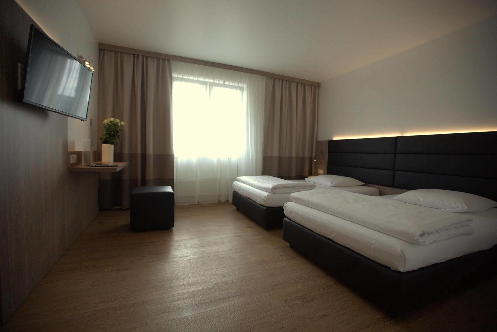 Airport Hotel Walldorf Mörfelden-Walldorf Екстериор снимка
